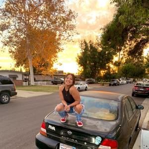 Meet your Posher, Amber-rai